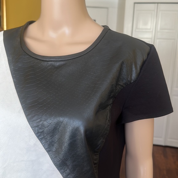 Classiques Entier Nordstrom Black Ponte Knit Top with Leather Panels Size L - Picture 3 of 16